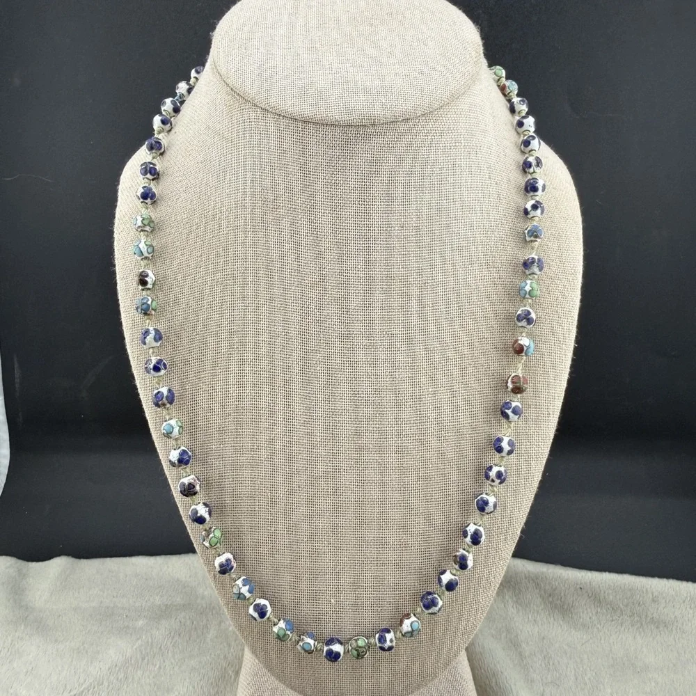 Vintage Necklace‎ Glass  Beaded Inlay Blue White  23